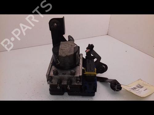 Used ABS pump RENAULT MEGANE III Hatchback (BZ0/1_, B3_) 1.5 dCi (BZ0C) (90 hp) 17175729