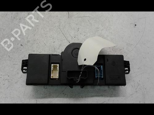 Used Climate control Climate control RENAULT CLIO III (BR0/1, CR0/1) 1.5 dCi (BR17, CR17) (86 hp) 8969684 8969684