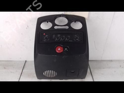 Used Radio RENAULT CLIO III (BR0/1, CR0/1) 1.5 dCi (75 hp) 15743713