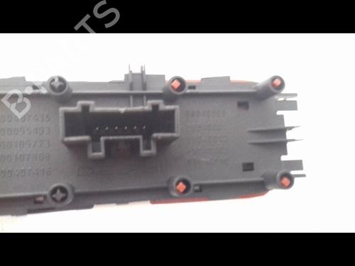 Used Warning switch Warning switch RENAULT SCÉNIC II (JM0/1_) 2.0 dCi (JM1K) (150 hp) 23194867 23194867