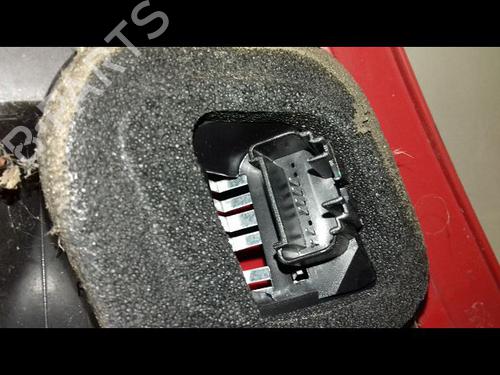 Used Right taillight PEUGEOT 107 (PM_, PN_) 1.0 (68 hp) 23196346