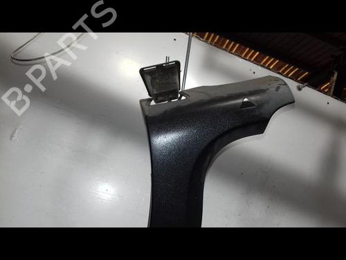 Venstre bagtil skærm liste DACIA SANDERO 1.5 dCi (88 hp) 21800100