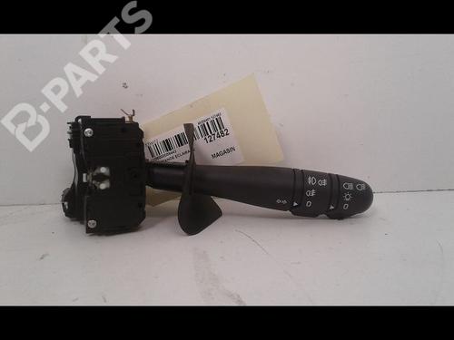 Used Headlight switch RENAULT CLIO II (BB_, CB_) 1.2 16V (BB05, BB0W, BB11, BB27, BB2T, BB2U, BB2V, CB05,... (75 hp) 8971733