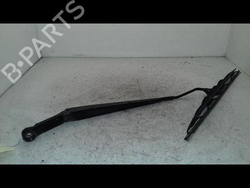 Used Front windshield wiper arm Front windshield wiper arm 39518556 39518556