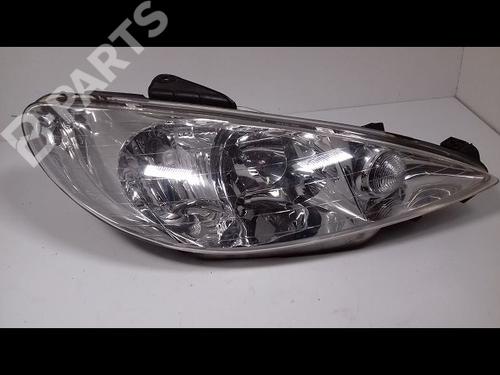 Used Right headlight Right headlight PEUGEOT 206 Hatchback (2A/C) 1.4 i (75 hp) 10510241 10510241