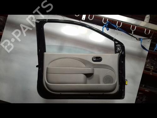 Used Left front door RENAULT TWINGO II (CN0_) 1.2 (CN0D) (58 hp) 27289603