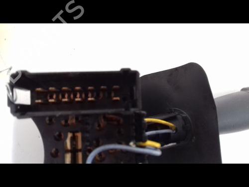 Used Headlight switch RENAULT CLIO II (BB_, CB_) 1.2 (BB0A, BB0F, BB10, BB1K, BB28, BB2D, BB2H, CB0A,... (58 hp) 10373057