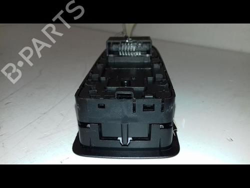 Used Left front window switch RENAULT CLIO V (B7_) 1.3 TCe 140 (B7N0) (140 hp) 29216704