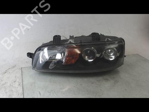 Used Left headlight FIAT PUNTO (188_) 1.9 DS 60 (188.031, .051, .231, .251) (60 hp) 23196237