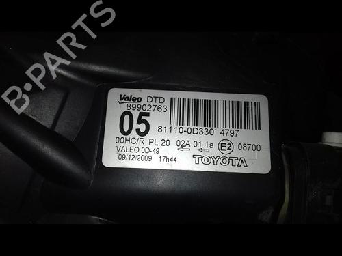 Used Right headlight Right headlight TOYOTA YARIS (_P9_) 1.4 D-4D (NLP90_, NLP90R) (90 hp) 33136444 33136444