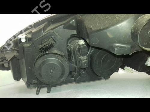 Right headlight RENAULT SCÉNIC III (JZ0/1_) 1.5 dCi | BP29226142C29 