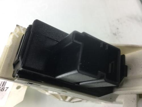 Front left window mechanism AUDI A4 B8 (8K2) 2.0 TDI | BP15743808C22