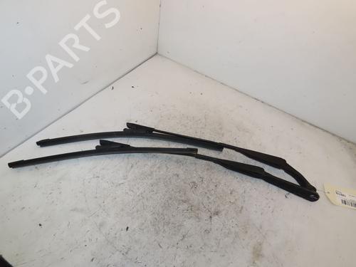 Used Front windshield wiper arm Front windshield wiper arm 33444205 33444205