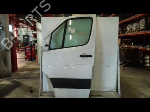 Dør venstre foran MERCEDES-BENZ SPRINTER 3,5-t Van (B907, B910) 316 CDI RWD (907.631, 907.633, 907.635, 907.637) (163 hp) 30949719