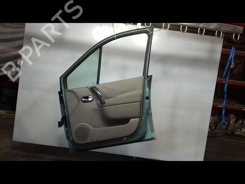 Used Right front door RENAULT SCÉNIC II (JM0/1_) 1.6 (JM0C, JM0J, JM1B) (113 hp) 18205232