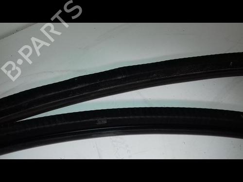Used Rubber door seal VW GOLF V (1K1) 1.9 TDI (105 hp) 23195328
