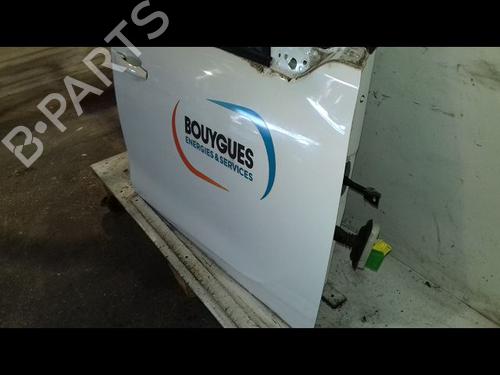 Used Right front door PEUGEOT 208 I (CA_, CC_) 1.4 HDi (68 hp) 29225008