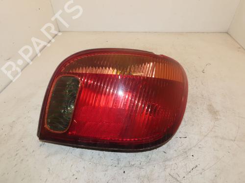 Used Right taillight Right taillight TOYOTA YARIS (_P1_) 1.3 (SCP12_, SCP13_, SCP12R, SCP13R) (87 hp) 33562275 33562275