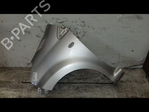 Guarda-lamas esquerdo TOYOTA AYGO (_B1_) 1.0 (KGB10_, KGB10R) (68 hp) 33135928