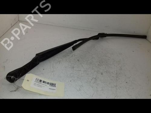 Used Front windshield wiper arm OPEL ASTRA J GTC 1.4 (08) (120 hp) 29226769