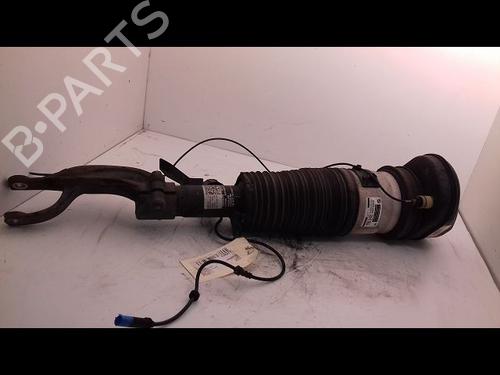 Right front shock absorber BMW X5 (G05, F95) xDrive M 50 d (400 hp) 17214811