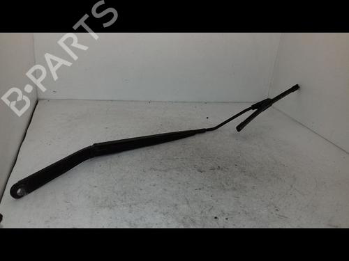 Used Front windshield wiper arm Front windshield wiper arm 36940457 36940457