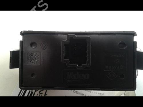 Used Warning switch RENAULT TWINGO II (CN0_) 1.2 16V (CN04, CN0B) (75 hp) 8972330