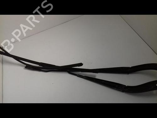 Used Front windshield wiper arm FORD C-MAX II (DXA/CB7, DXA/CEU) 2.0 TDCi (115 hp) 14888570