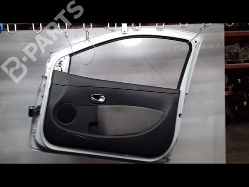 Used Right front door RENAULT CLIO III (BR0/1, CR0/1) 1.5 dCi (75 hp) 9416040