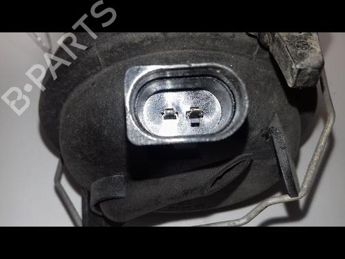 Used Right front fog light SEAT LEON (1P1) 1.9 TDI (105 hp) 12095382