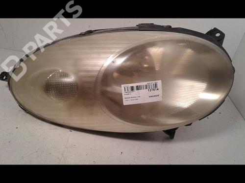 Used Right headlight NISSAN MICRA III (K12) 1.2 16V (65 hp) 8973220
