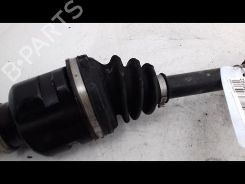 Used Right front driveshaft TOYOTA YARIS (_P13_) 1.5 Hybrid (NHP130_, NHP130) (101 hp) 9106100