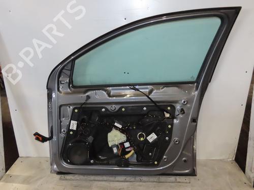 Puerta delantera derecha VW GOLF VI (5K1) 1.6 TDI (105 hp) 17802565