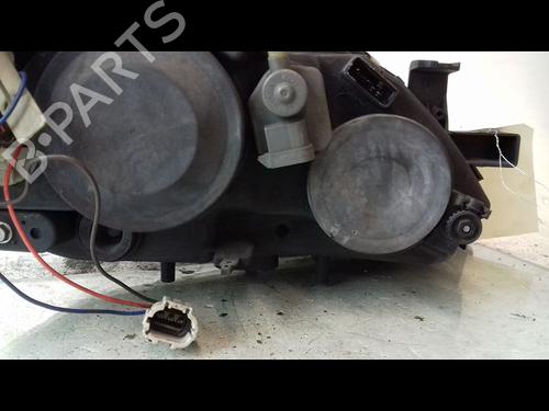 Used Left headlight NISSAN PRIMERA (P12) 2.2 Di (126 hp) 8968483