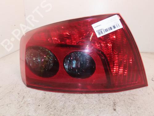 Used Left taillight Left taillight PEUGEOT 407 (6D_) 2.0 HDi 135 (6DRHRH, 6DRHRE, 6DRHRG, 6DRHRJ) (136 hp) 33136663 33136663