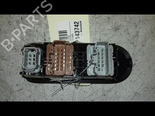 left-front-window-switch-renault-scenic-ii-jm01_-2003-2004-2005-2006-2007-2008-2009-2010-40241644 main image