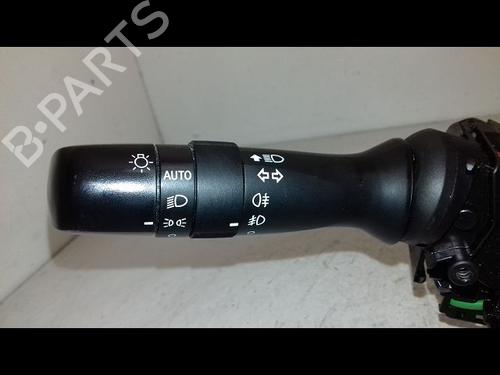 Used Steering column stalk TOYOTA YARIS (_P13_) 1.3 (NSP130_, NSP130) (99 hp) 30949601