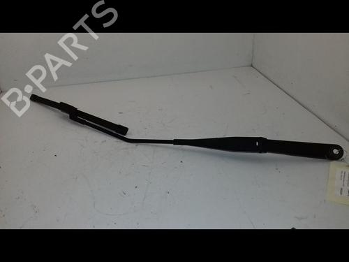 Used Front windshield wiper arm FORD FIESTA VI (CB1, CCN) 1.4 TDCi (70 hp) 29226768