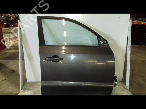 Used Right front door HYUNDAI TUCSON (JM) 2.0 CRDi (140 hp) 19639109