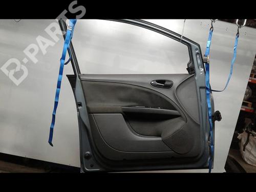Used Left front door SEAT ALTEA (5P1) 1.9 TDI (105 hp) 8972605