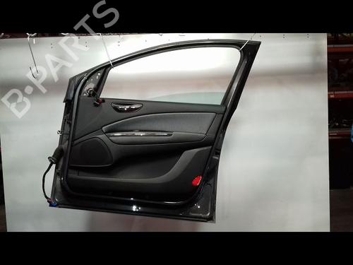 Used Right front door FIAT BRAVO II (198_) 1.9 D Multijet (198AXB1A) (120 hp) 15138441