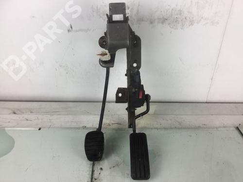 Used Break pedal RENAULT CLIO III (BR0/1, CR0/1) 1.5 dCi (C/BR0G, C/BR1G) (68 hp) 8970238