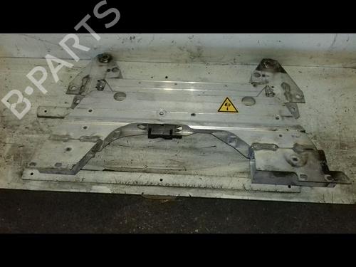 Used Subframe PEUGEOT 2008 II (UD_, US_, UY_, UJ_, UR_, UC_) 1.5 BlueHDI 130 (131 hp) 27812213