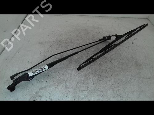Used Front windshield wiper arm Front windshield wiper arm PEUGEOT 107 (PM_, PN_) 1.4 HDi (54 hp) 34255466 34255466