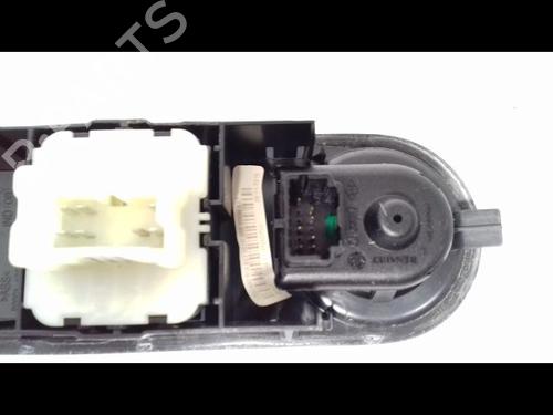 Used Left front window switch RENAULT CLIO IV (BH_) 1.5 dCi 75 (75 hp) 10410044