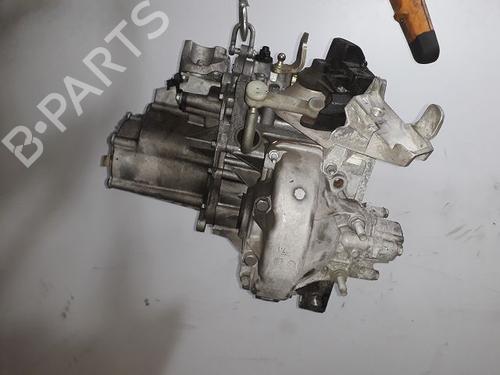 Used Gearbox OPEL CORSA F (P2JO) 1.5 (68) (102 hp) 31961401