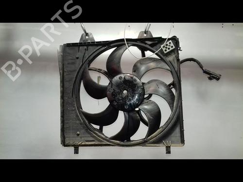 Used Radiator fan PEUGEOT 2008 II (UD_, US_, UY_, UJ_, UR_, UC_) 1.2 PureTech 130 (USHNS, URHNS) (130 hp) 21800034