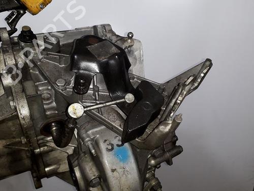 Used Gearbox CITROËN XSARA PICASSO (N68) 1.6 HDi (90 hp) 8966945