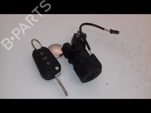 Used Engine control unit (ECU) PEUGEOT 208 I (CA_, CC_) 1.4 HDi (68 hp) 17135970