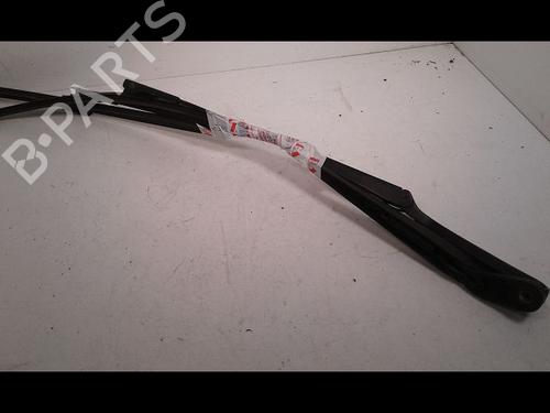 Used Front windshield wiper arm VW POLO (9N_, 9A_) 1.9 TDI (130 hp) 14888537